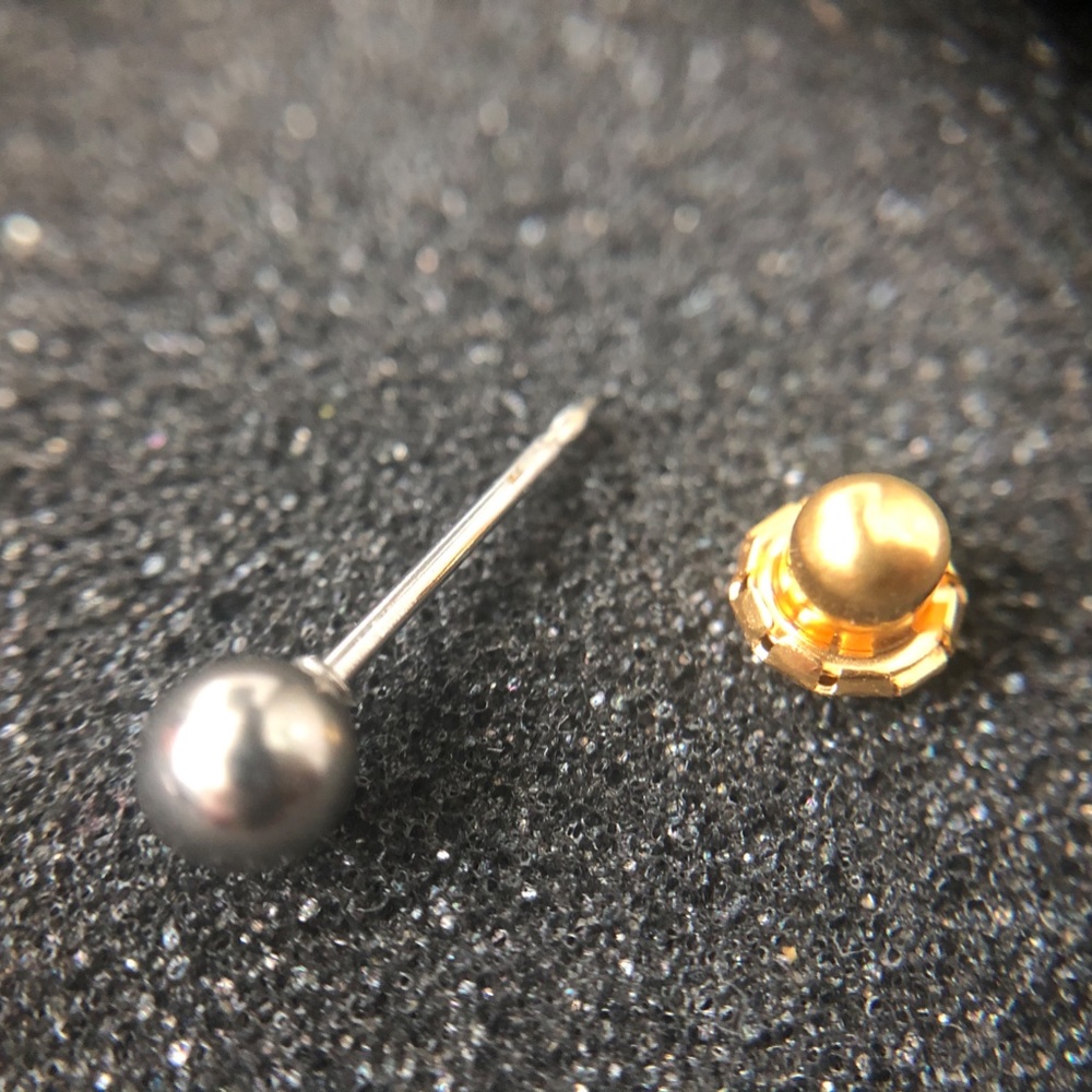 Palladium Nose Stud 4mm